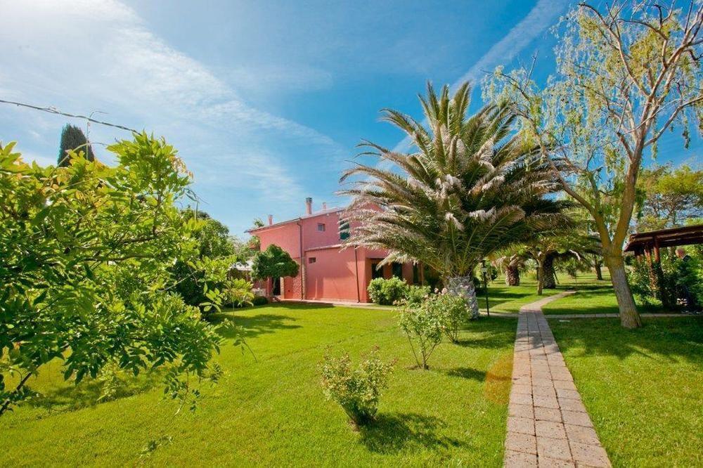 Agrialbergo Hotel